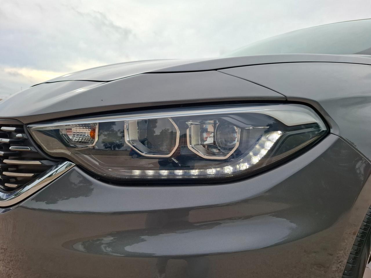 Fiat TIPO 1.6-Mtj 120CV-DCT *TELECAMERA*NAVI*LED