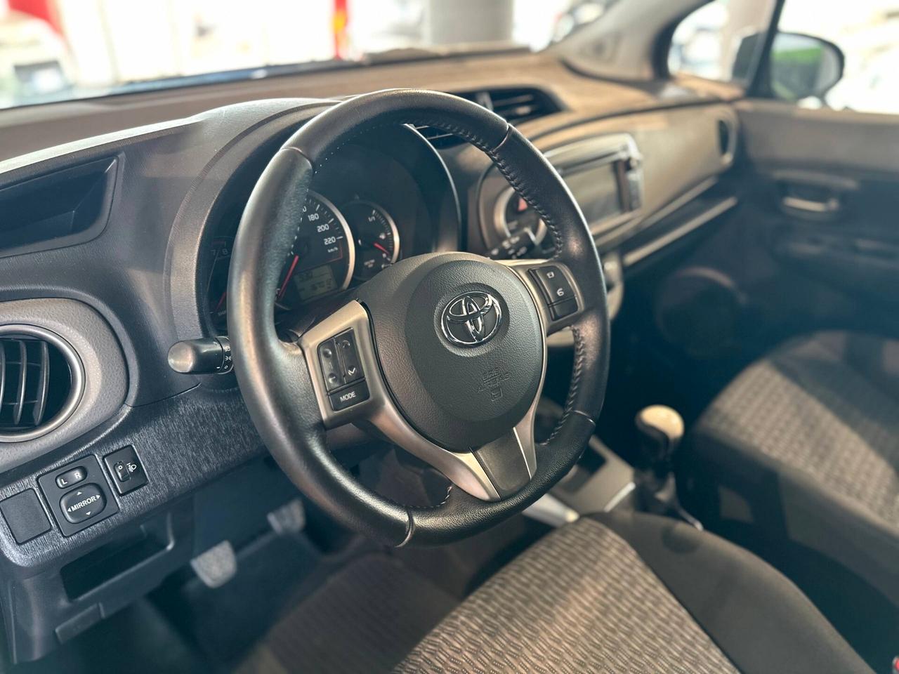 Toyota Yaris 1.0 5 porte Active