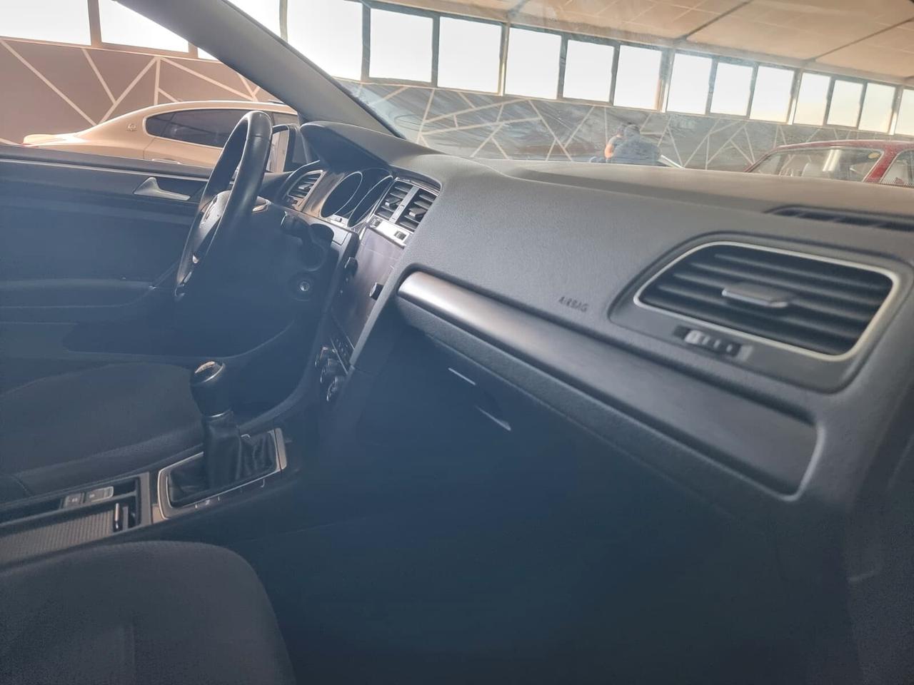 Volkswagen Golf 1.6 TDI 5p. Highline NEOPATENTATI