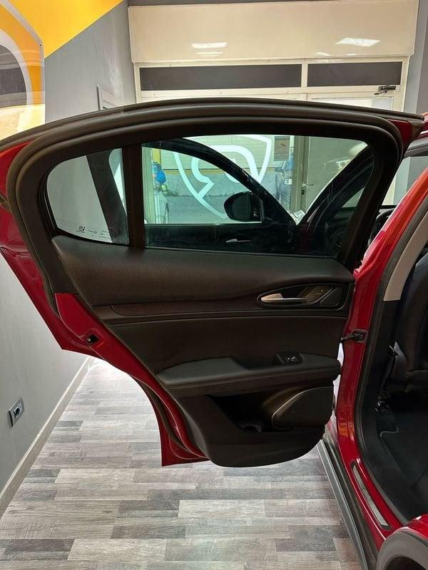 Alfa Romeo Stelvio 2.2 Turbodiesel 160 CV AT8 RWD Super