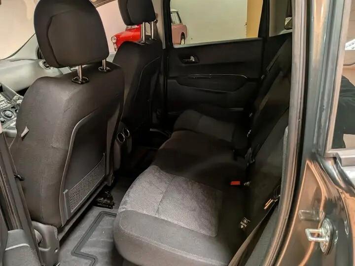 Peugeot 3008 1.6 HDi 110CV cambio robotizzato Premium