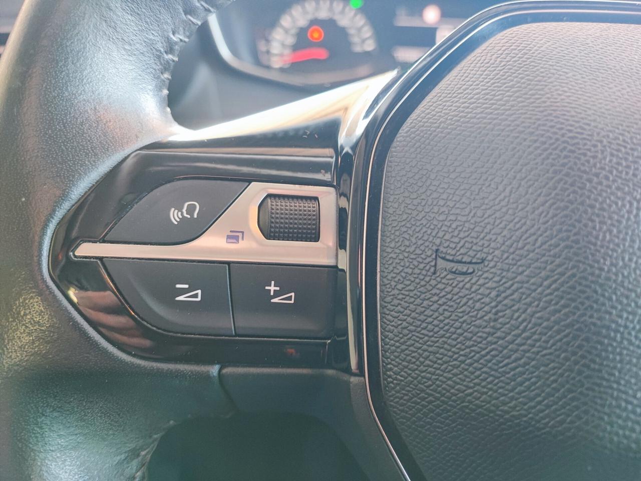 Peugeot 2008 BlueHDi 100 S&S GT Line