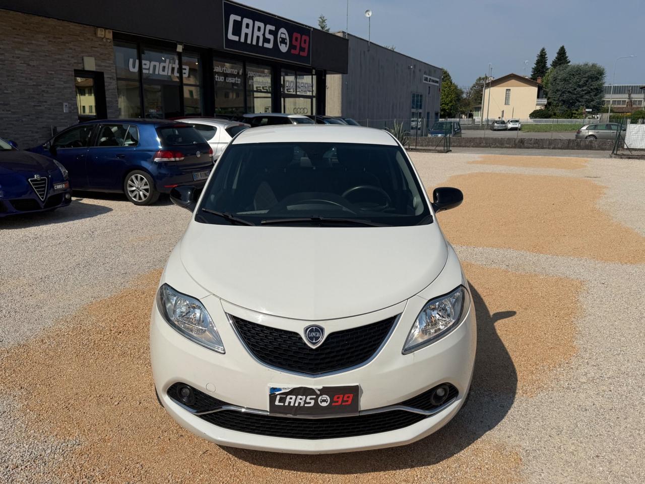 Lancia Ypsilon 1.2 69 CV 5 porte Platinum