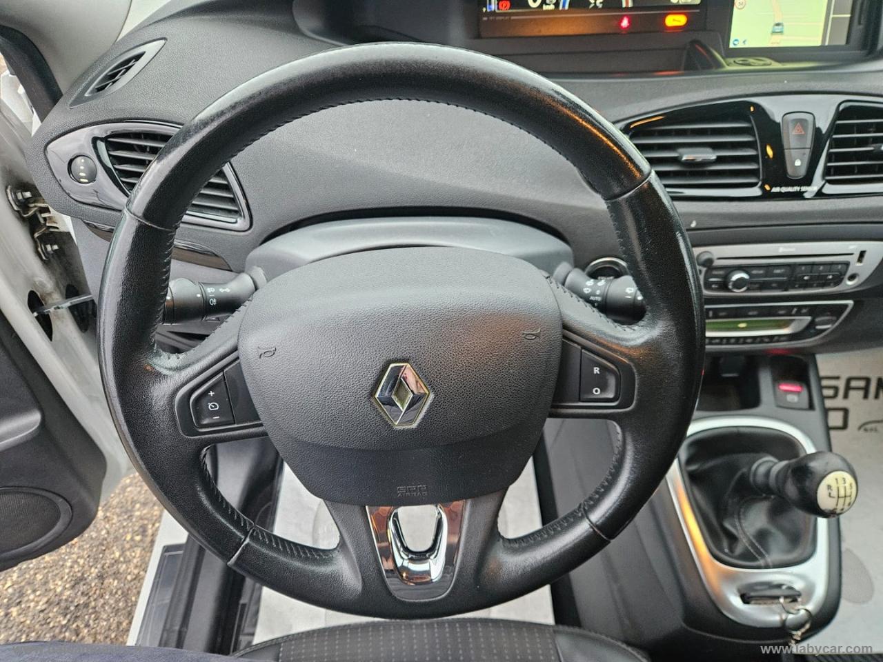 RENAULT Scénic XMod 1.5 dCi 110 CV Limited