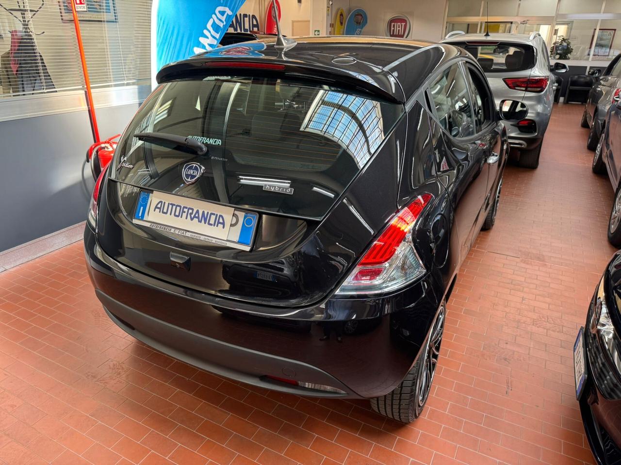 Lancia Ypsilon 1.0 FireFly 5 porte S&S Hybrid Gold