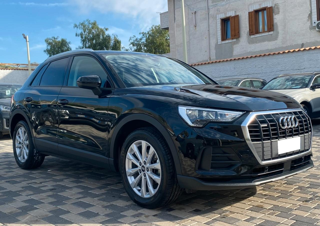 Audi Q3 Business 2.0 TDI 150CV s-tronic quattro 35