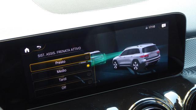 MERCEDES-BENZ GLB 200 d Automatic Sport