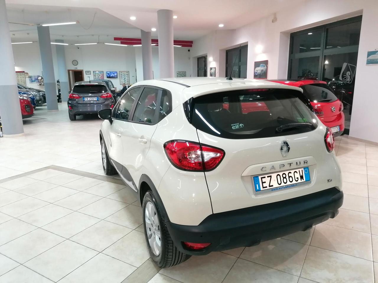 Renault Captur 0.9 TCe 12V 90 CV Start&Stop Energy R-Link(OK NEOPATENTATI)