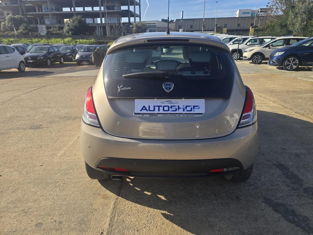 Lancia Ypsilon 1.2 69 CV 5 porte S&S Platinum