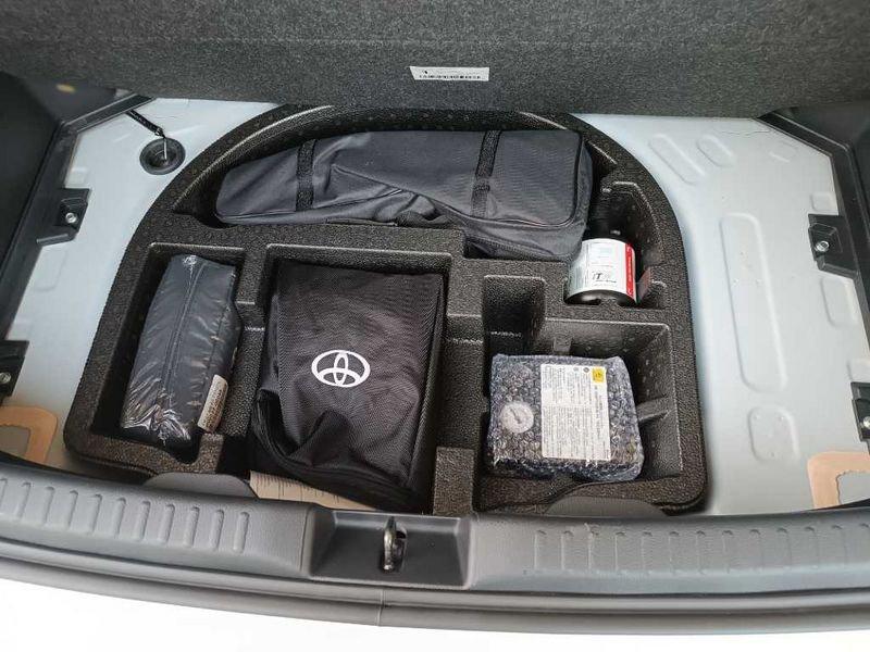 Toyota Yaris 4ª serie 1.0 5 porte Active