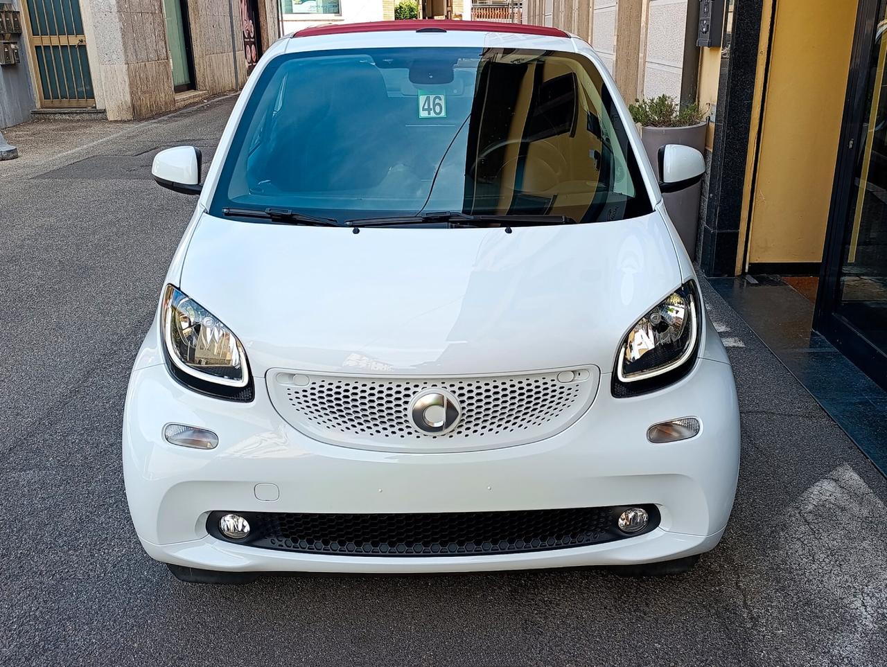 Smart ForTwo 70 1.0 twinamic cabrio Passion Capote Rossa