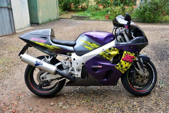 SUZUKI GSX R 750 RARA COLORAZIONE VIOLA-GIALLO del 1996