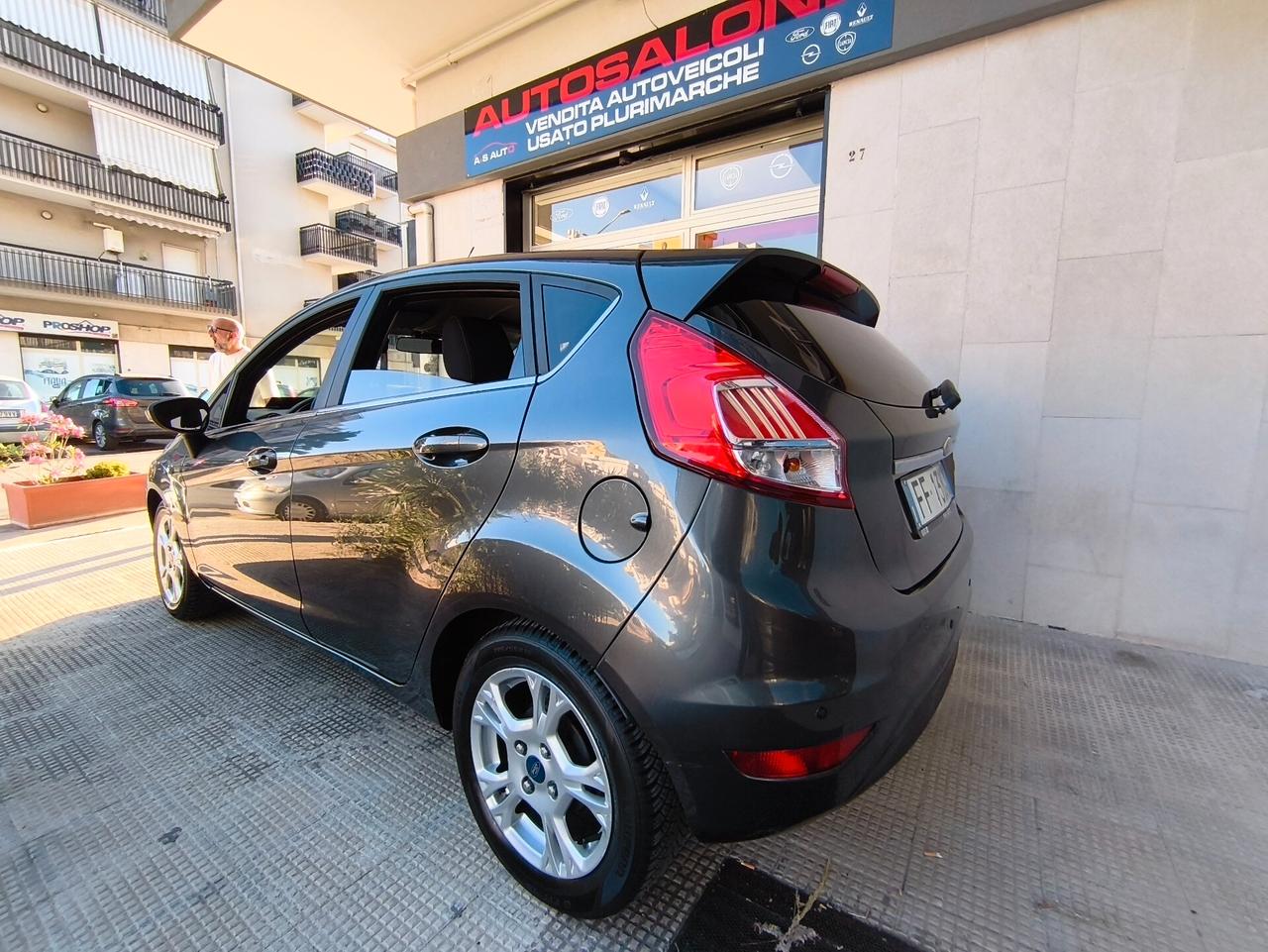 Ford Fiesta 1.5 TDCi 75CV 5 porte Titanium