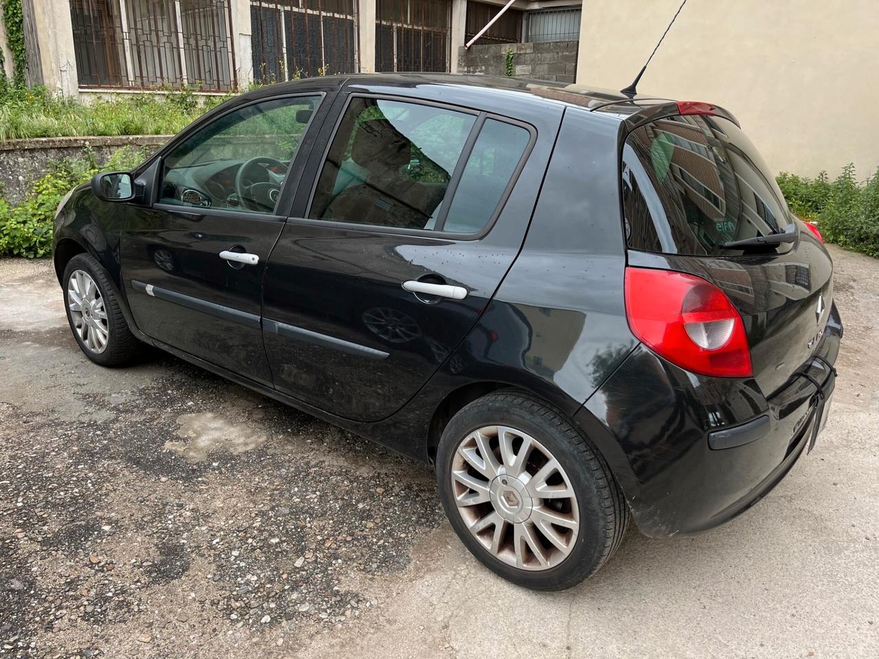 Renault Clio 1.2 16V 5 porte