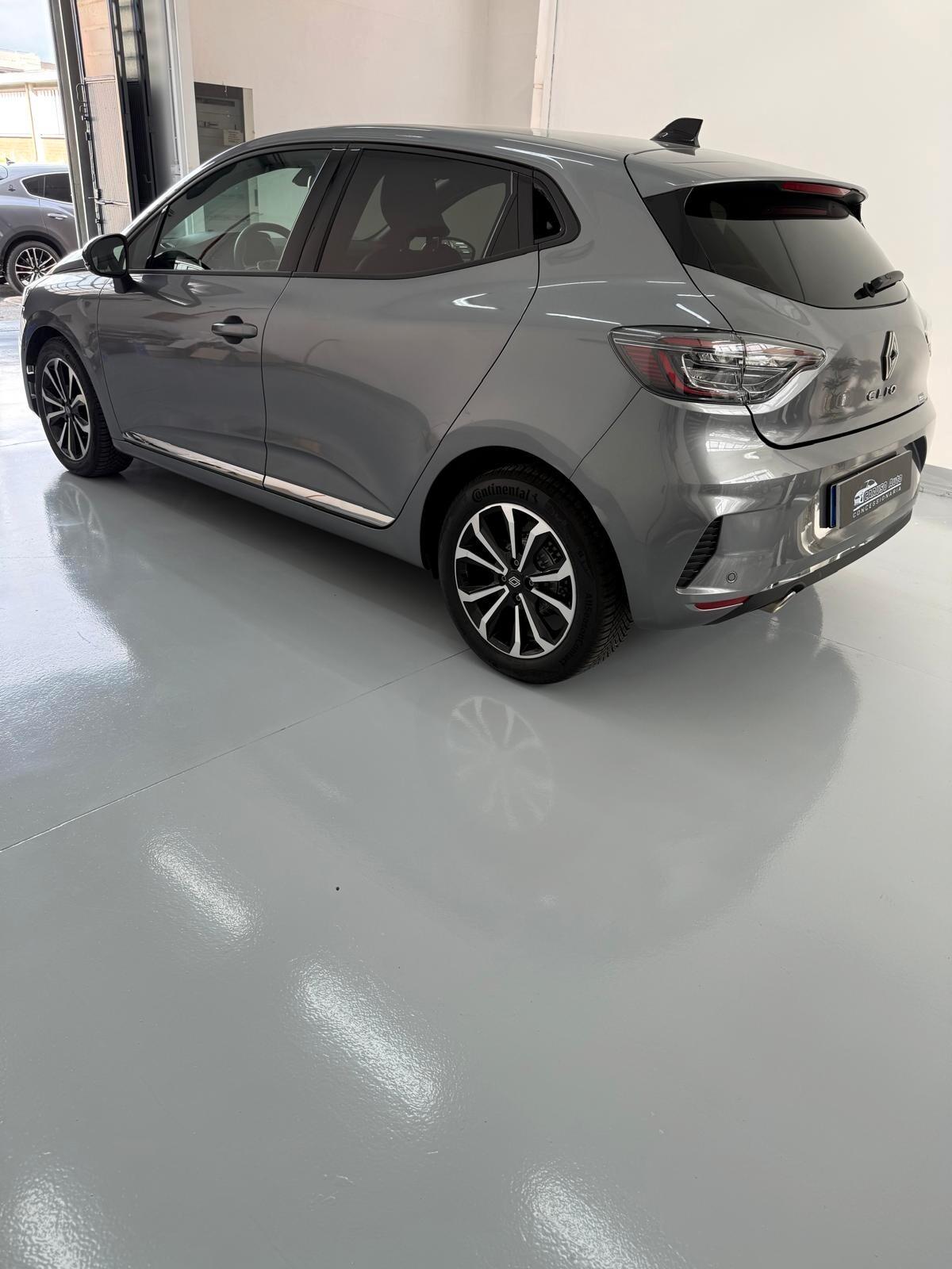 Renault Clio TCe 90 CV 5 porte Techno