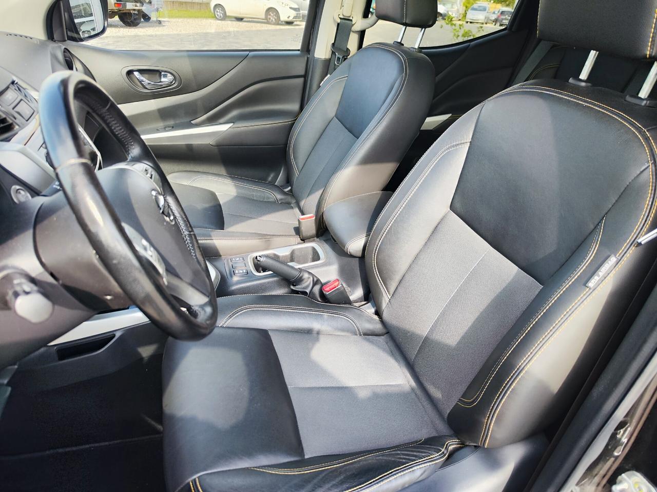 Nissan Navara 2.3 dCi 190 CV 7AT 4WD Double Cab N-Connecta