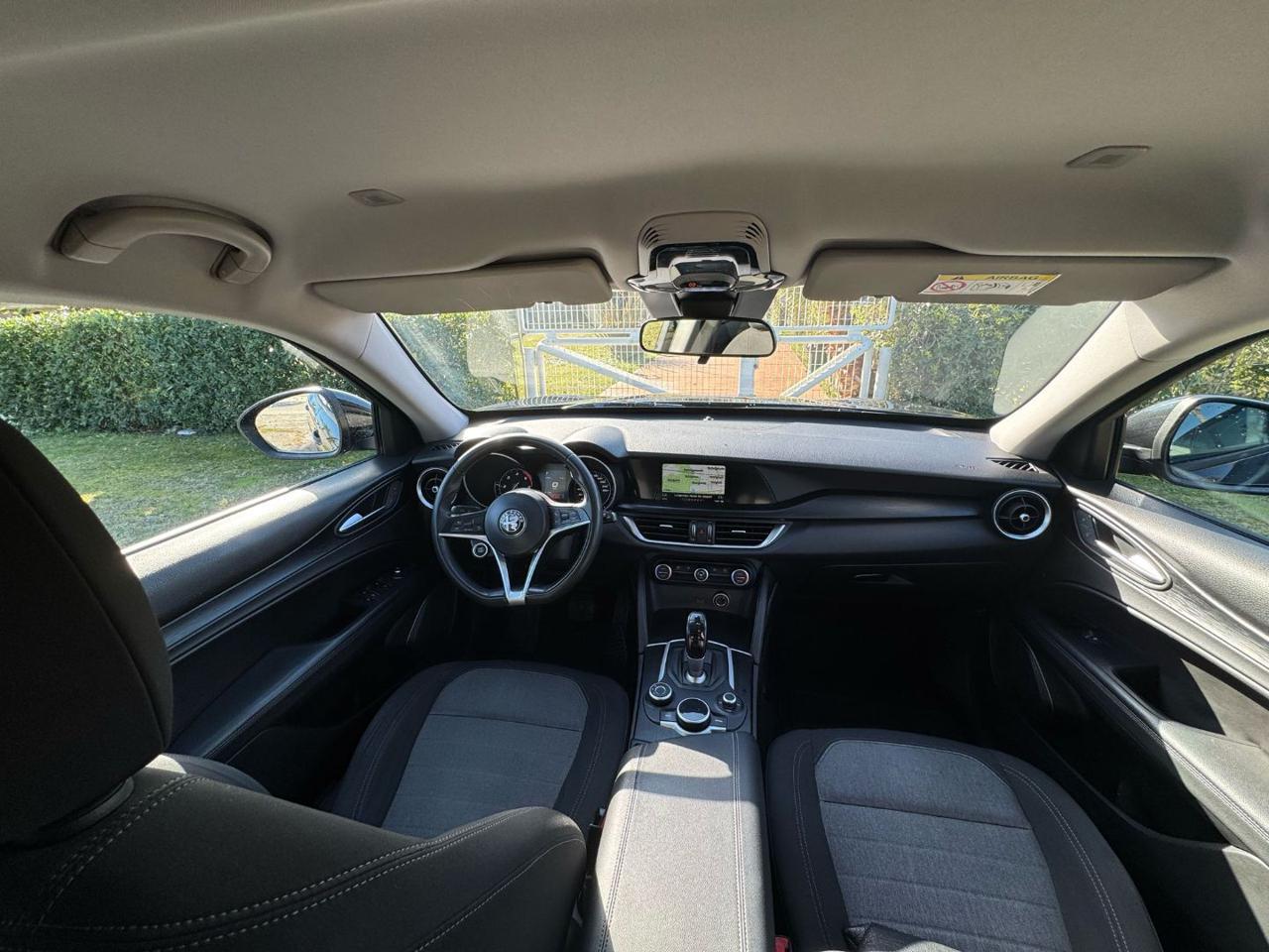 Alfa Romeo Stelvio 2.2 t Business Q4 210cv auto