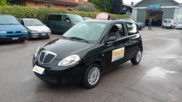 Lancia Ypsilon 1.4 Argento