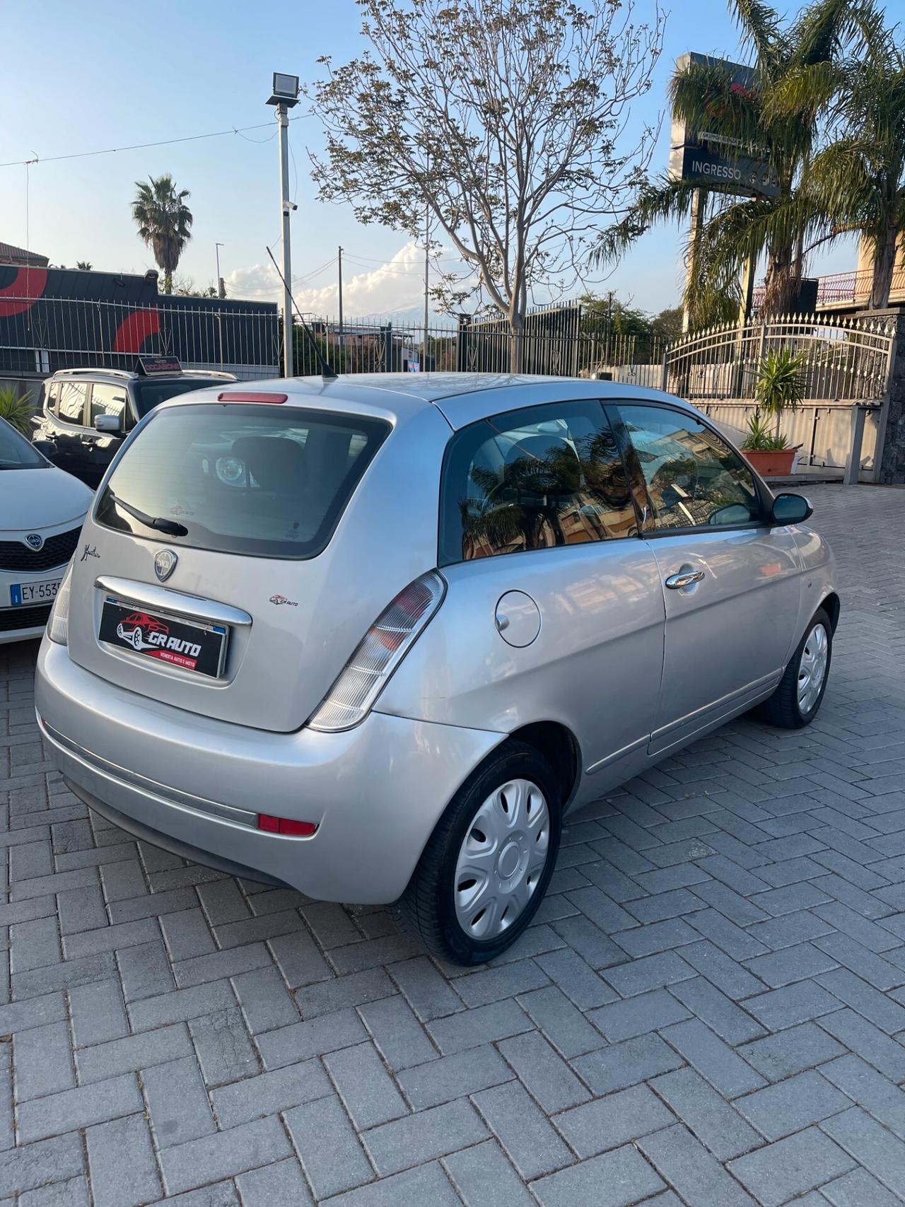 Lancia Ypsilon 1.2 60cv