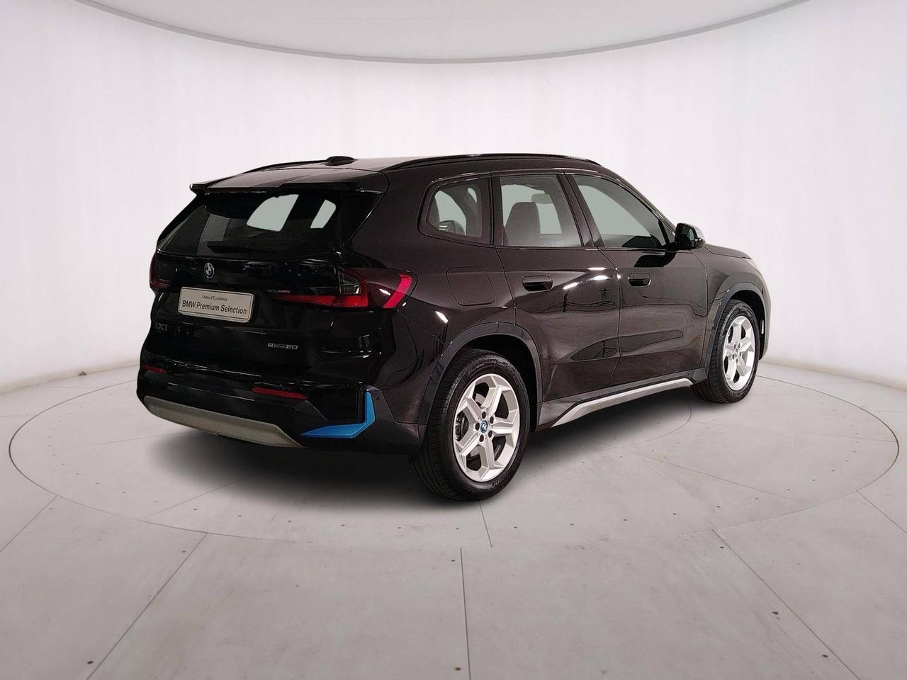 BMW X1 iX1 eDrive20 xLine
