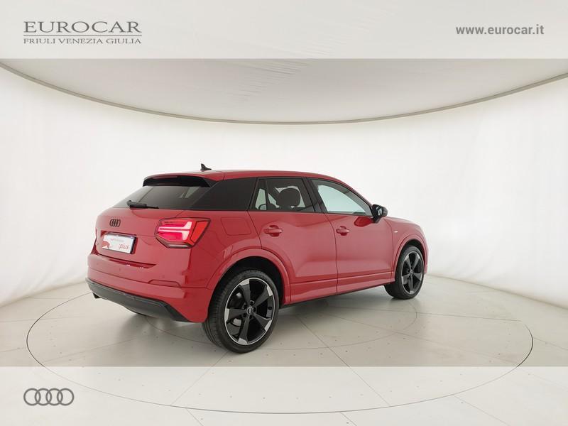 Audi Q2 30 1.6 tdi identity black s-tronic my20