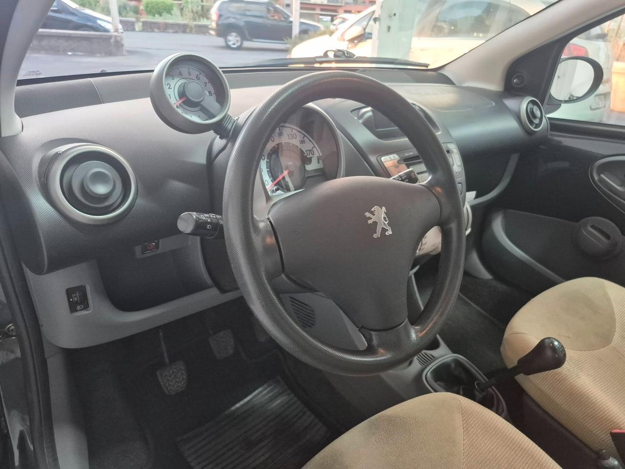 Peugeot 107 1.0 68CV 5p. Sweet Years SOLI 100000 KM