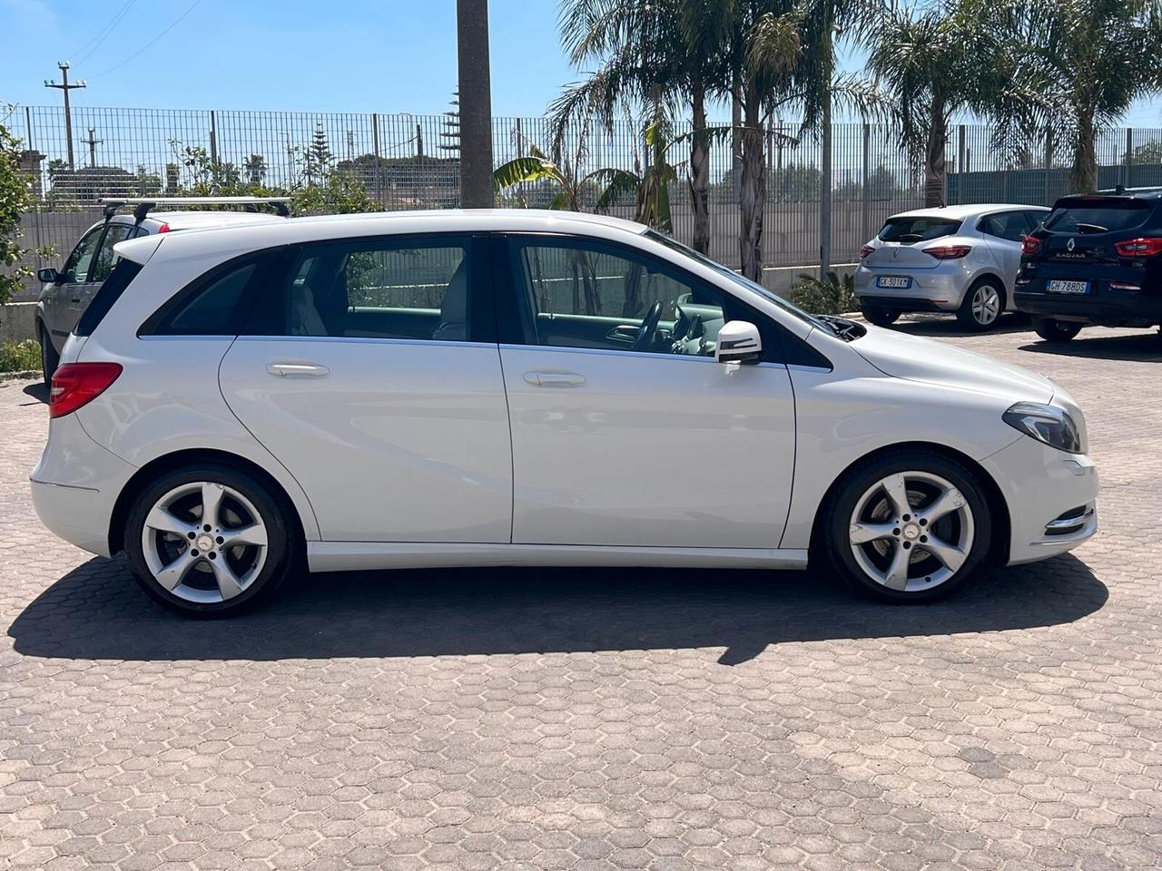 Mercedes-benz B 180 B 180 CDI Automatic Premium