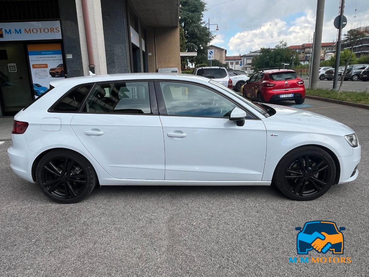 Audi A3 Sportback 1.6 tdi S-Line 110cv E6