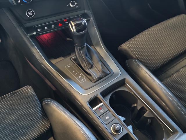 AUDI Q3 35 TDI S tronic Identity Black S line