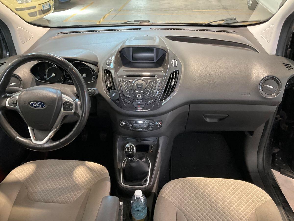 Ford Tourneo Courier 1.0 EcoBoost 100 CV Titanium