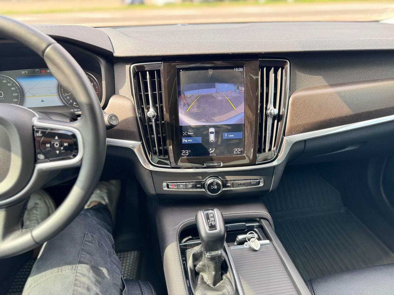 Volvo V40 Cross Country Momentum 2.0 T5 #5705
