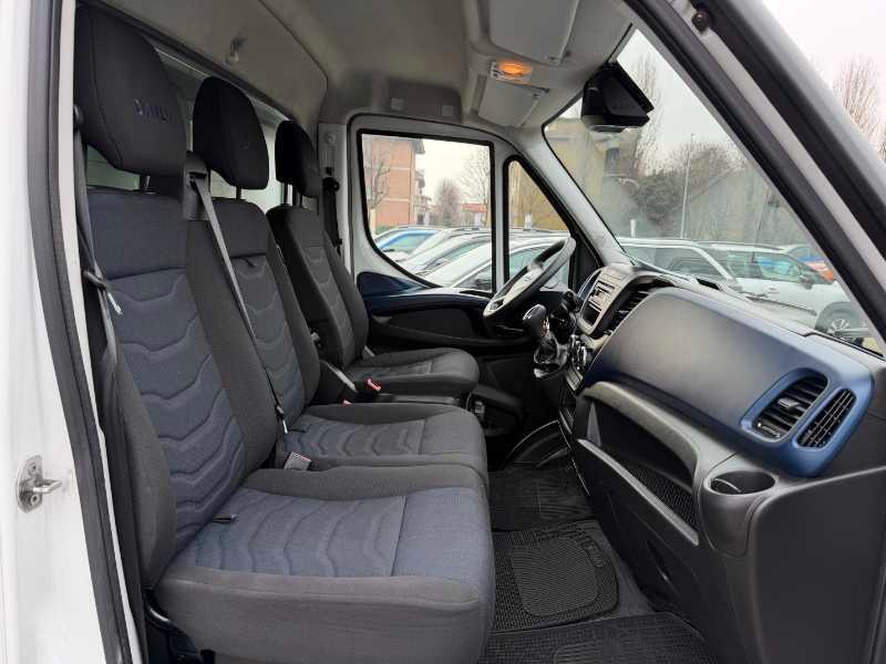 IVECO Daily Blue Power - daily 35 C14N A8 cab. p.c.