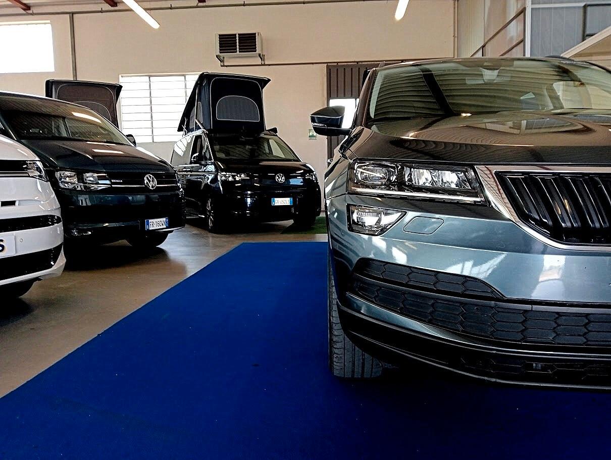 Skoda Karoq 1.6 TDI AMBITION CARPLAY CAMERA 17" PRONTA CONS