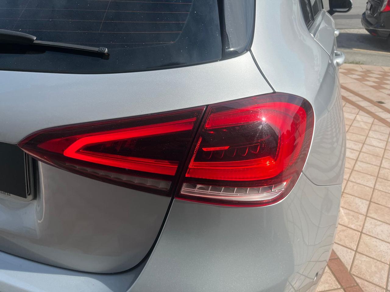 Mercedes-Benz A 180 PREMIUM #50060