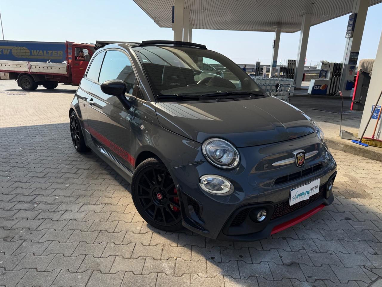 Abarth 695 C 1.4 Turbo T-Jet XSR Yamaha Limited Edition