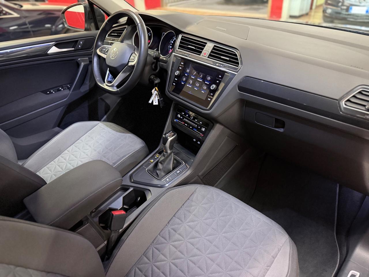 Volkswagen Tiguan 2.0 TDI 150 CV DSG R-Line