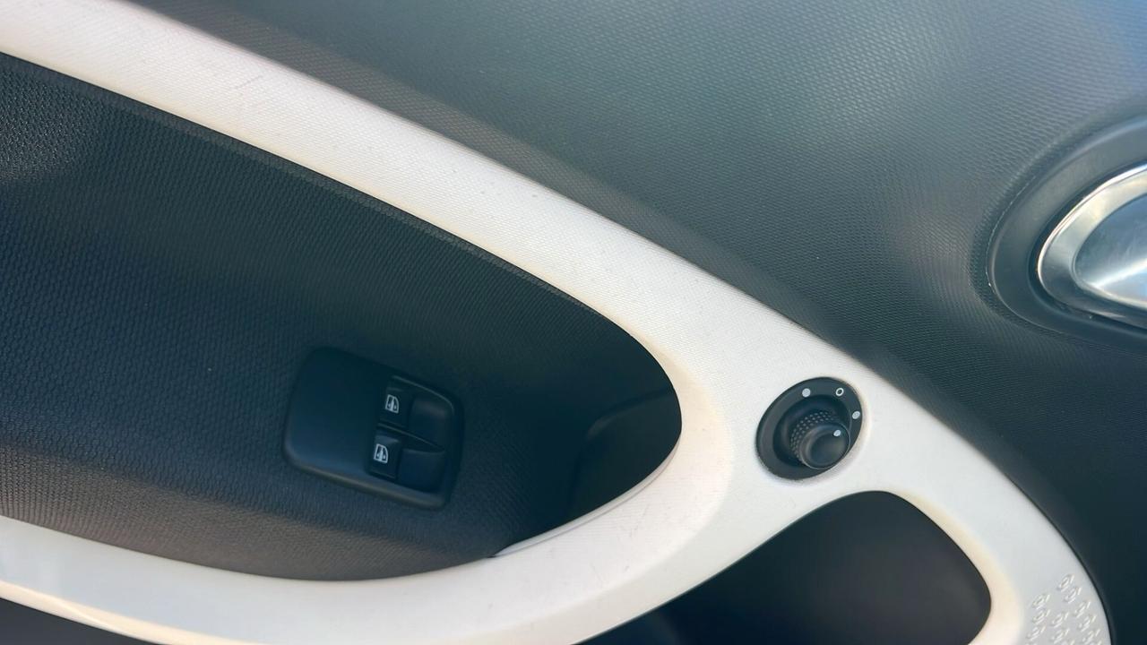 Smart ForTwo 70 1.0 Youngster Neopatentati