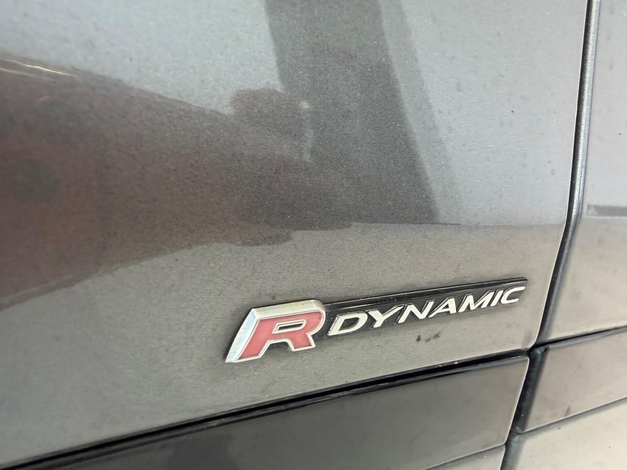 Range Rover Velar 2.0D I4 240 CV R-Dynamic HSE