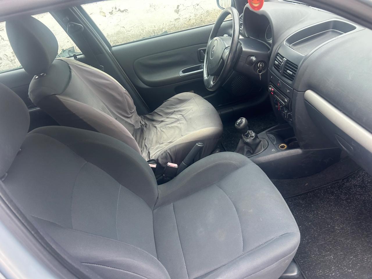 Renault Clio 1.2 16V cat 5 porte Privilège