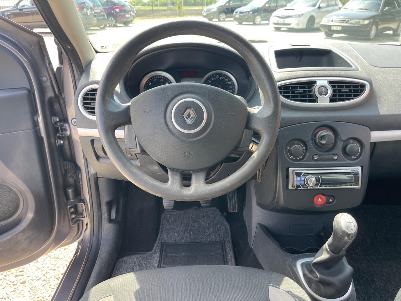 Renault Clio 1.2 16V 5 porte Confort