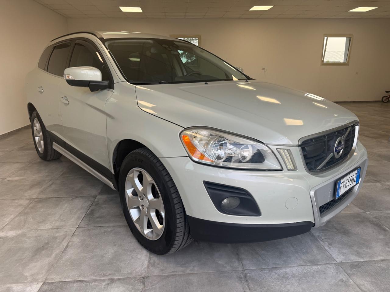 Volvo XC 60 XC60 D5 AWD Momentum