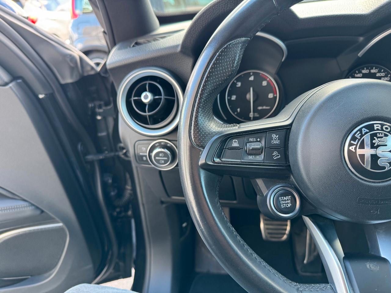 Alfa Romeo Stelvio 2.2 Turbodiesel 160 CV AT8 RWD Business