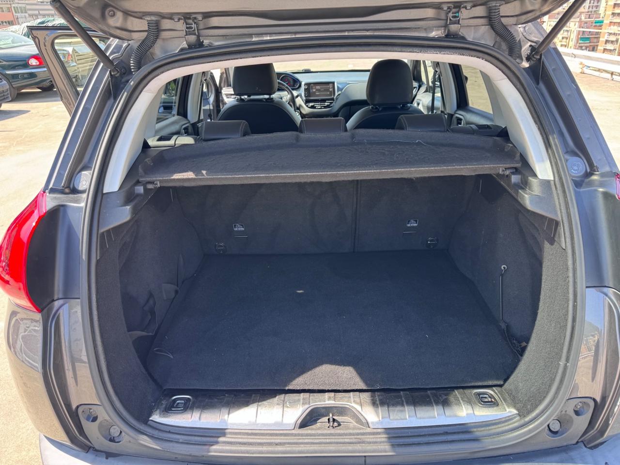 Peugeot 2008 BlueHDi 100 Allure Eu6