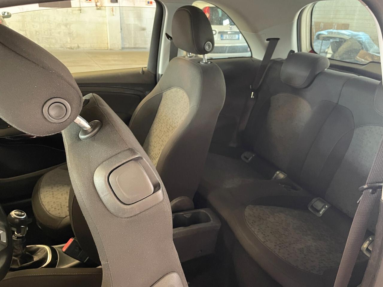 Opel Adam Rocks 1.2 70 CV Air