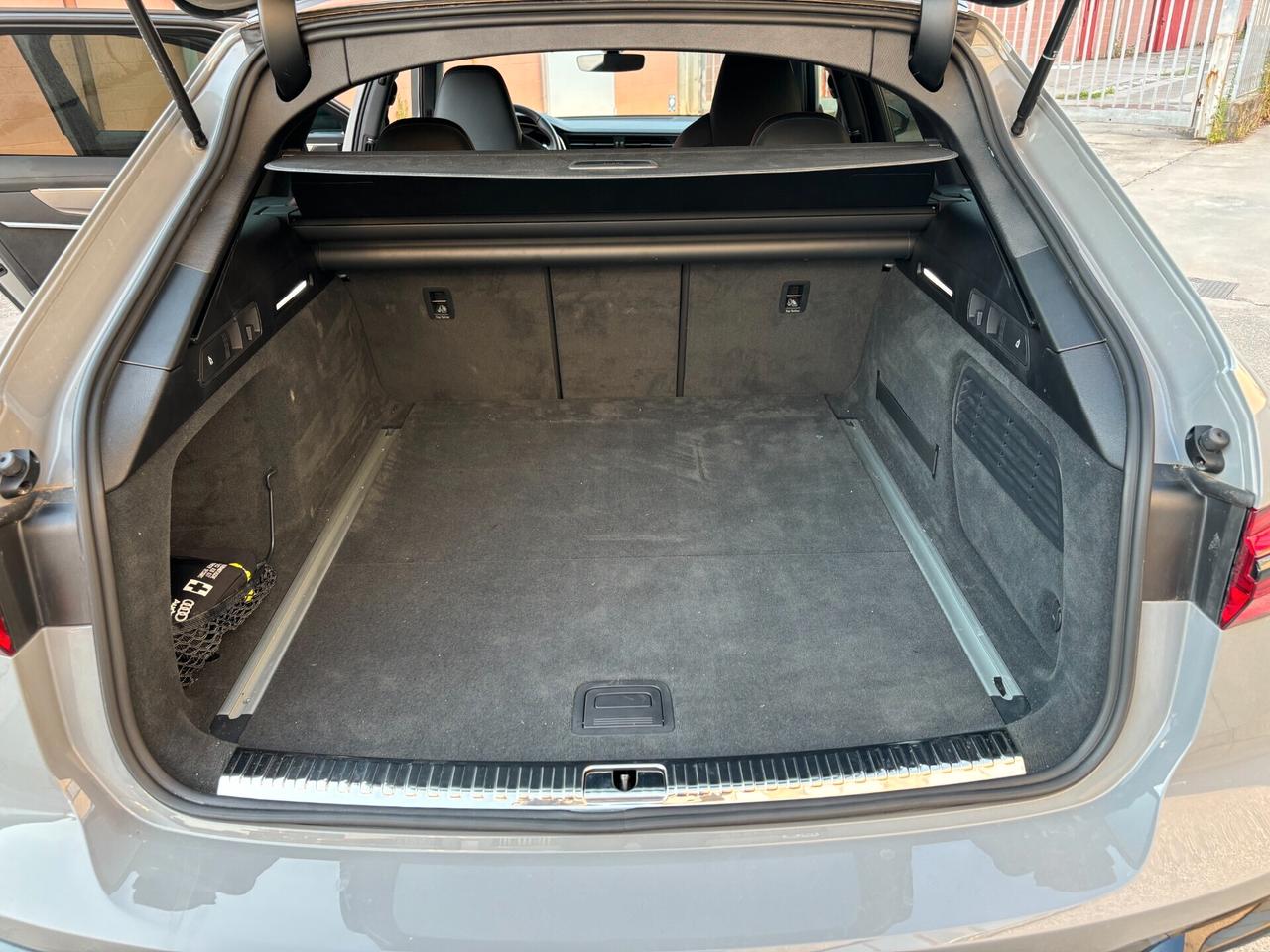 Audi A6 RS 6 Avant 4.0 TFSI V8 quattro tiptronic