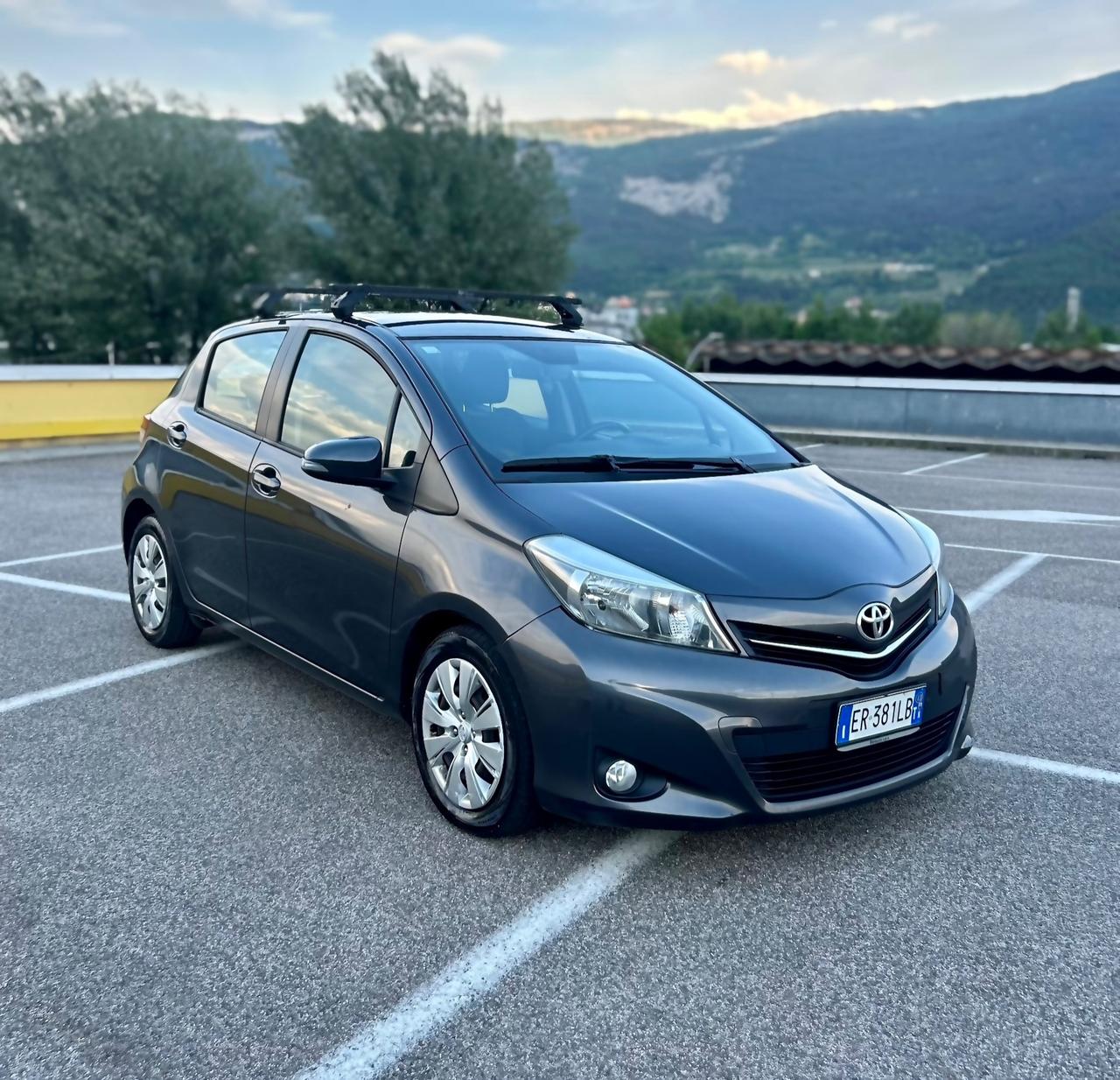 Toyota Yaris 1.4 D-4D 5p. Lounge Neopatentati 2013