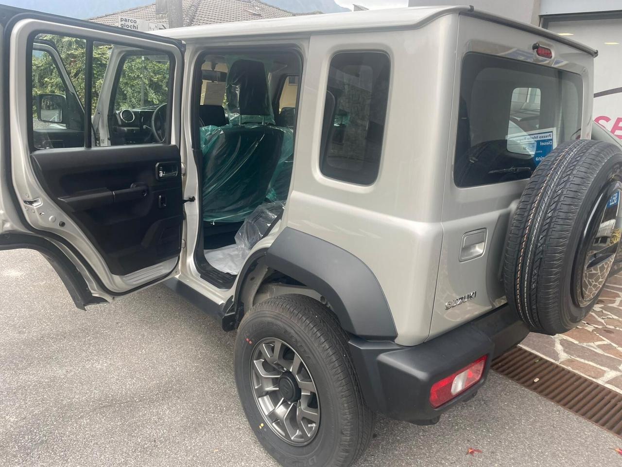 Suzuki Jimny 1.5 AUTOMATICA 5 PORTE