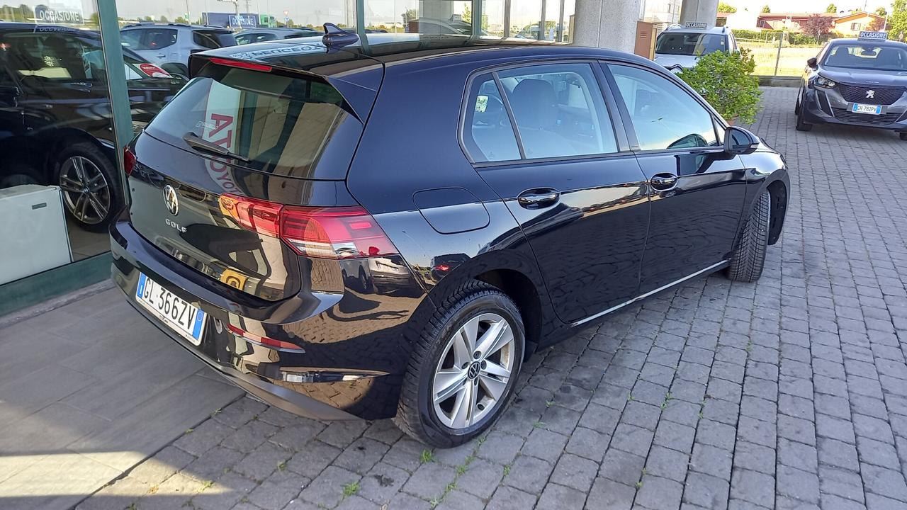 Volkswagen Golf 2.0 TDI DSG Life 115 cv