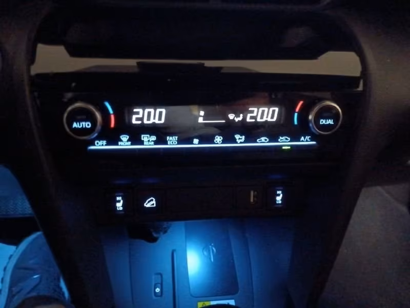 Toyota Yaris Cross 1.5H (116 CV) E-CVT Adventure AWD