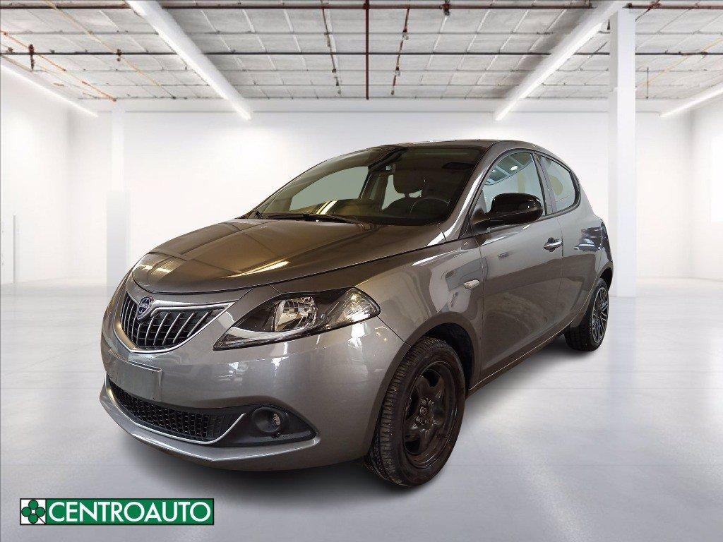 LANCIA Ypsilon 1.0 firefly hybrid Gold s&s 70cv 5p.ti del 2023